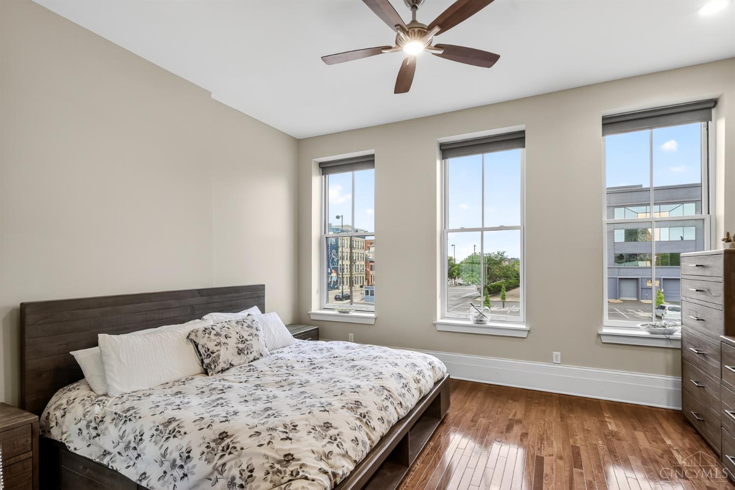 1008 Elm Street Property Photo 18
