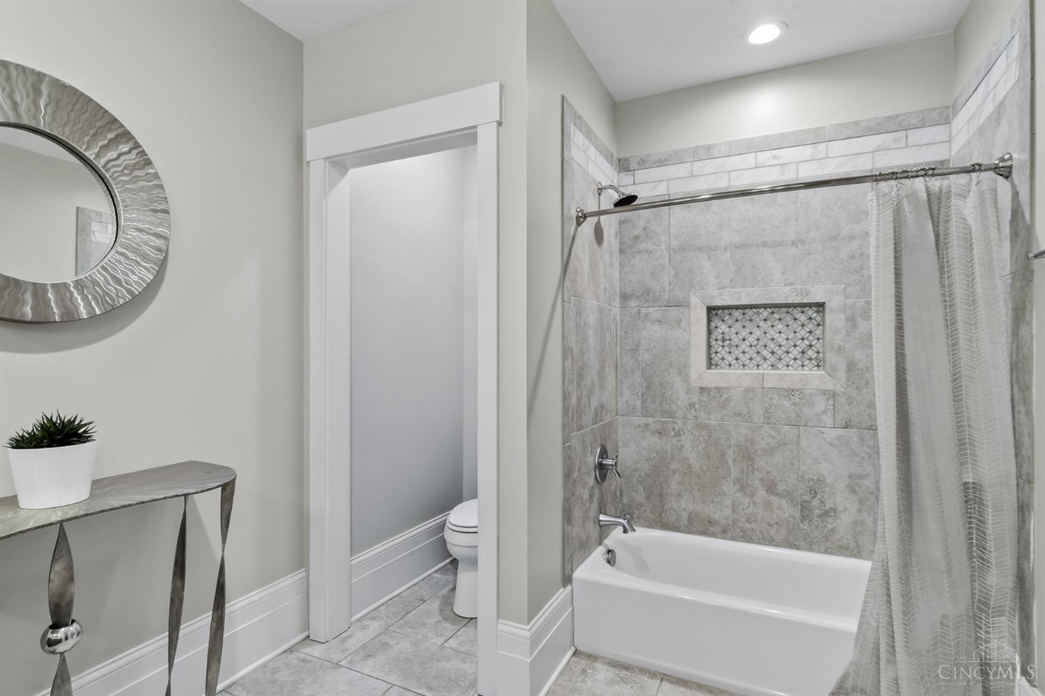 1008 Elm Street Property Photo 27