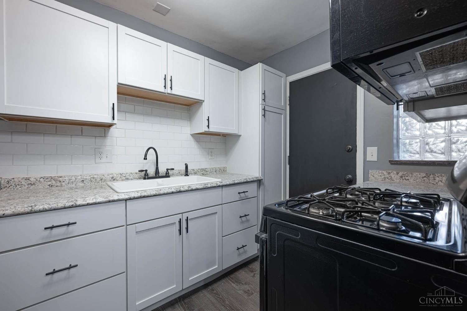 6429 Aspen Way Property Photo 8