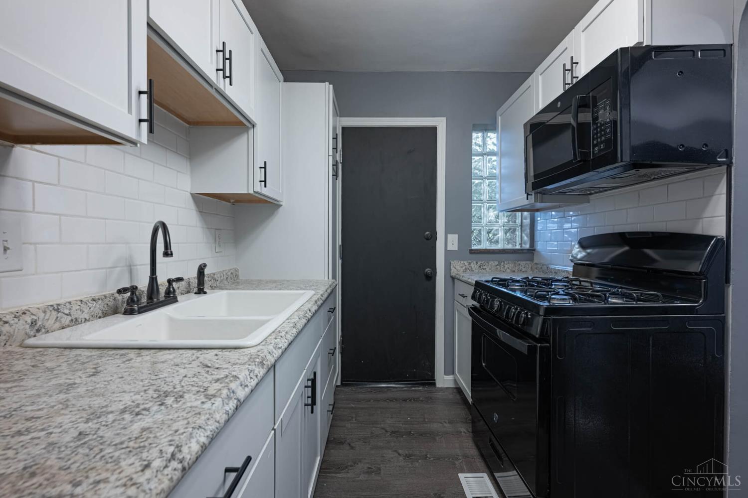 6429 Aspen Way Property Photo 10