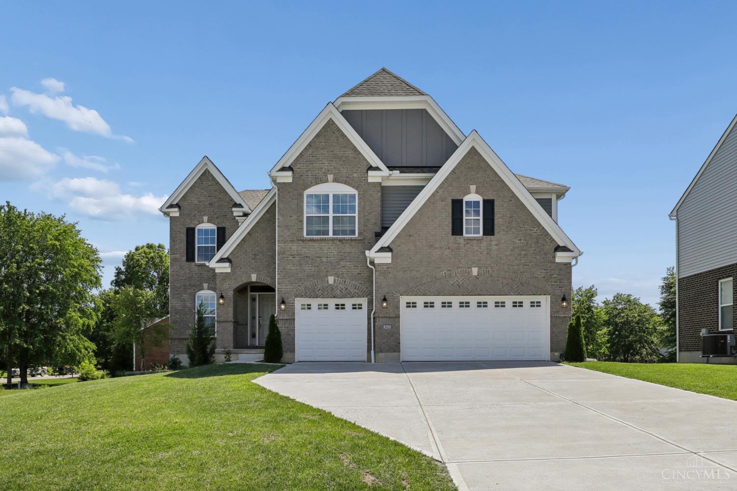 8201 Stone Drive Property Photo 1
