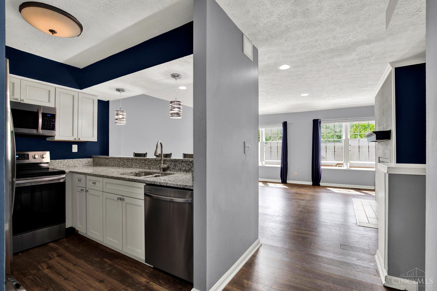 10555 Montgomery Road Property Photo 15