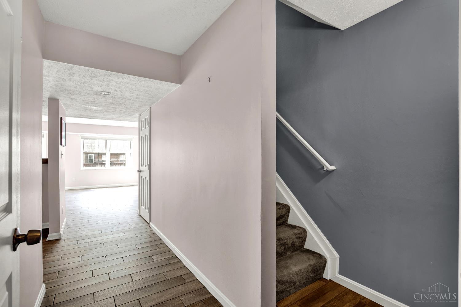 10555 Montgomery Road Property Photo 27