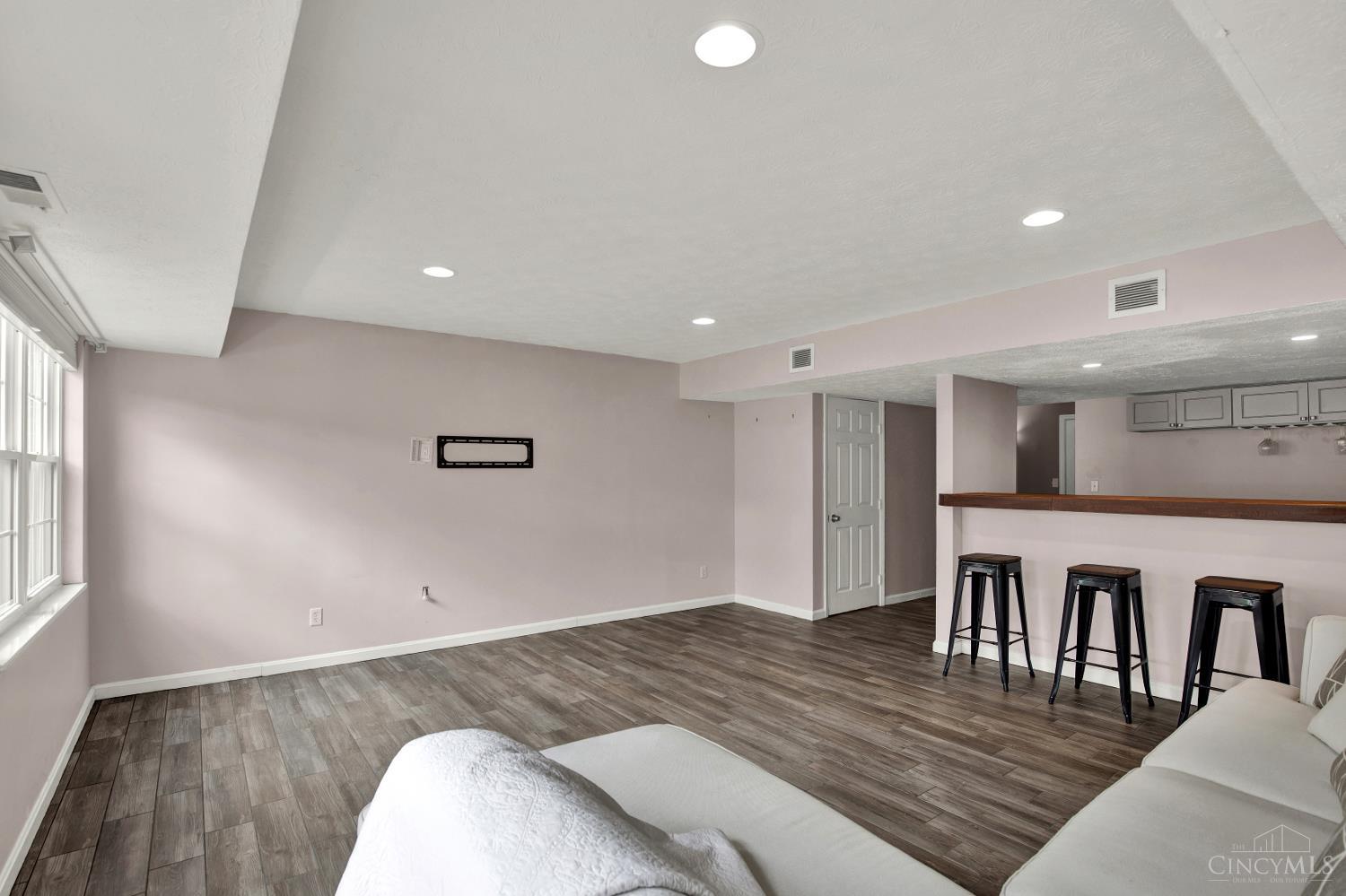 10555 Montgomery Road Property Photo 34