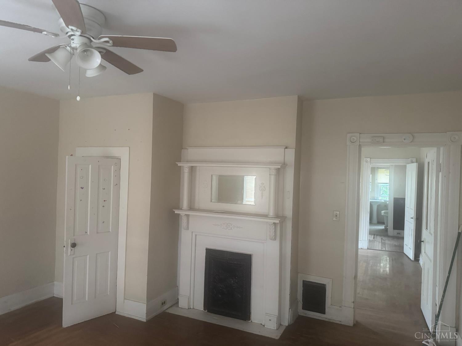 3549 Idlewild Avenue Property Photo 5