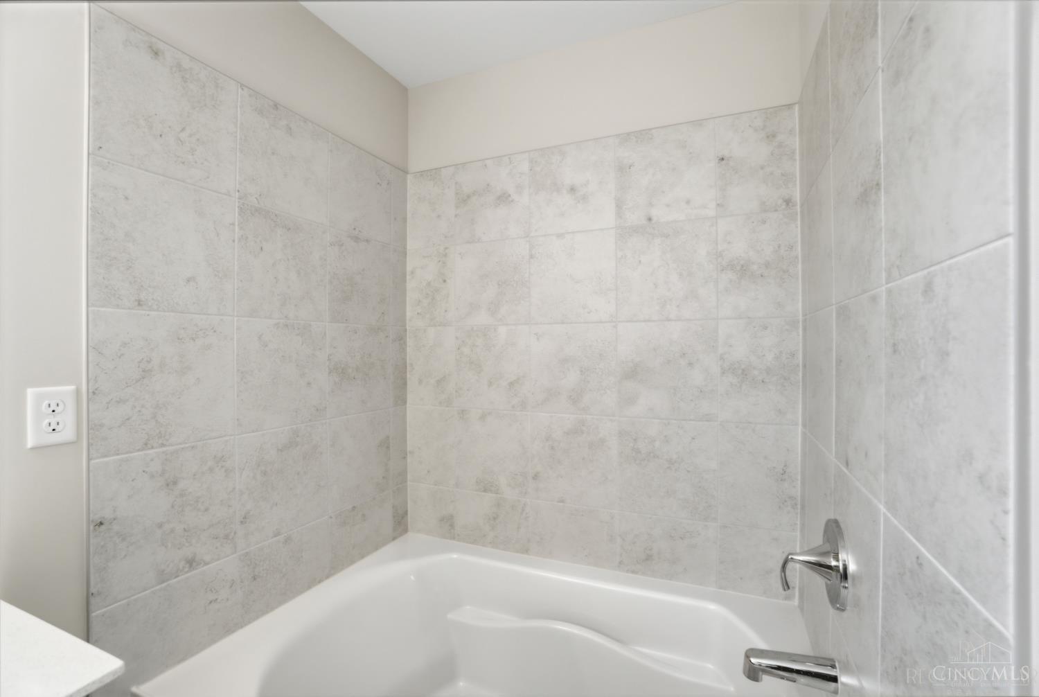392 David Lee Ct. Property Photo 37