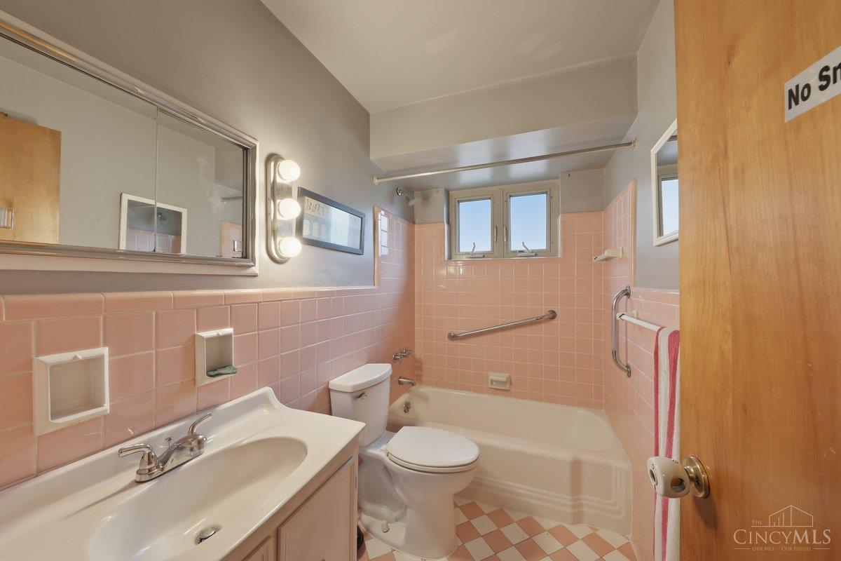 3367 Nandale Drive Property Photo 28