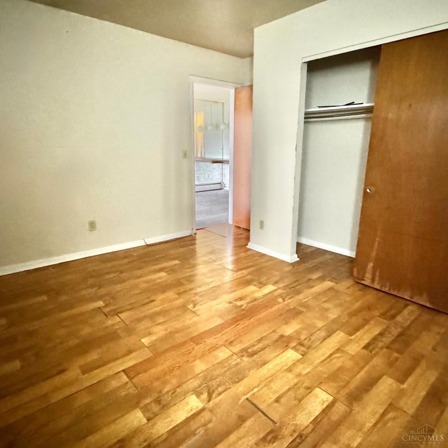 4904 Chalet Drive Property Photo 3