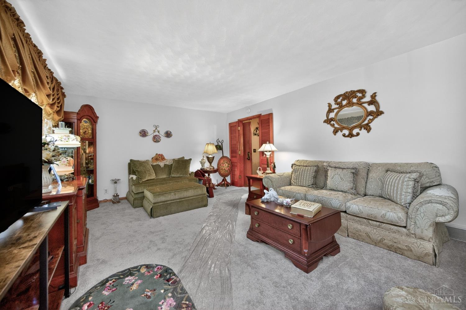 4540 Cavalier Court Property Photo 5