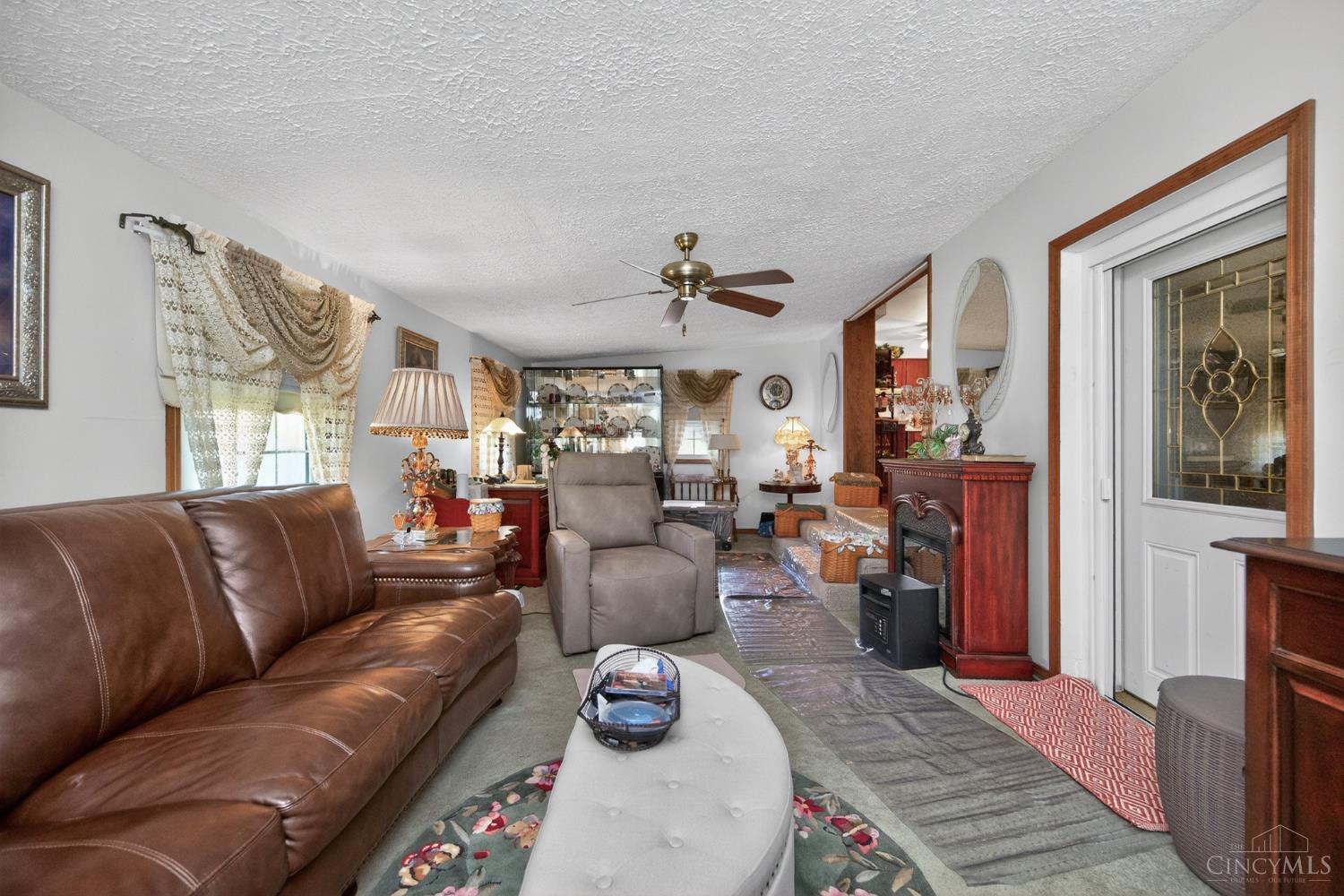 4540 Cavalier Court Property Photo 13