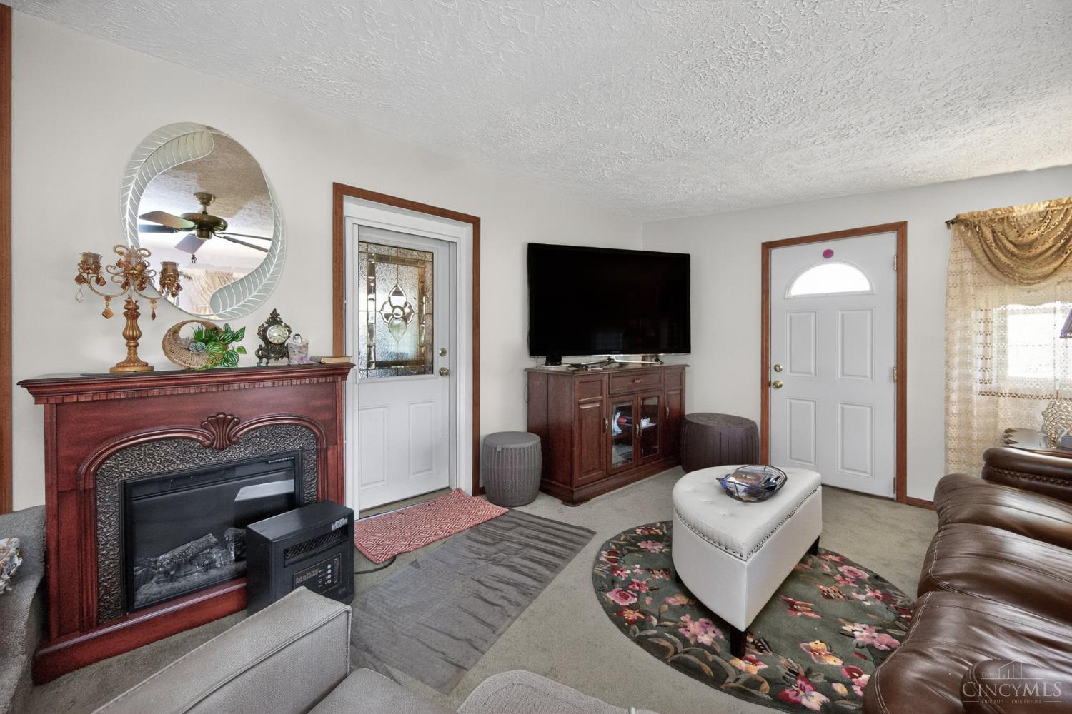 4540 Cavalier Court Property Photo 15