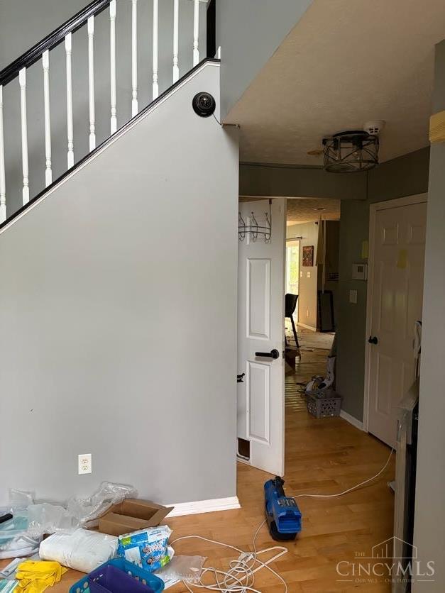 1076 Oak Forest Drive Property Photo 4