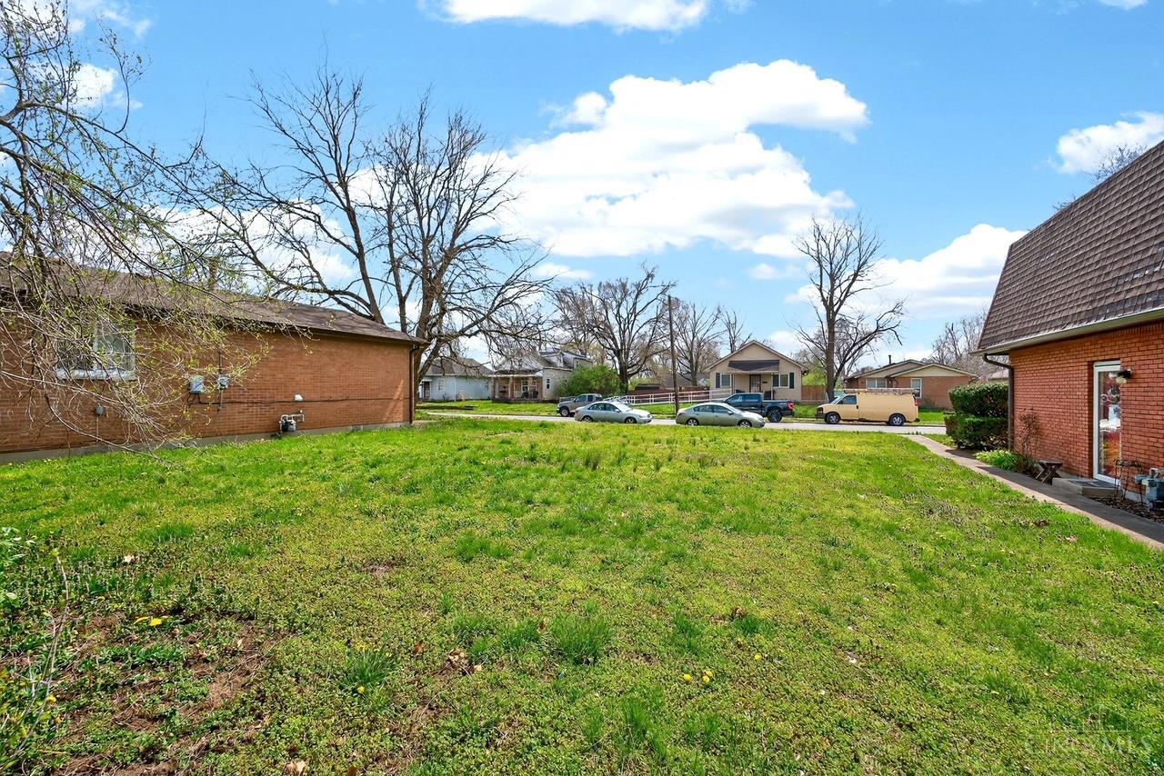 705 Eighteenth Property Photo 1