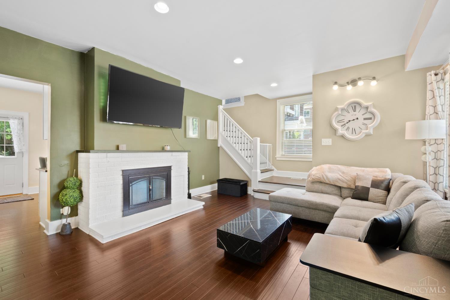 6424 Montgomery Road Property Photo 4