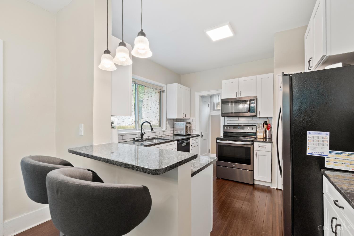 6424 Montgomery Road Property Photo 17