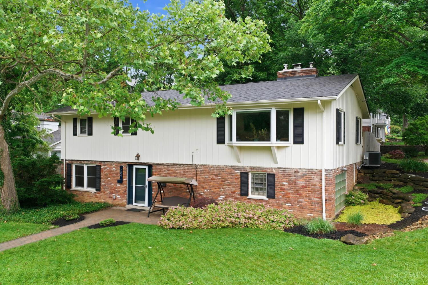 1204 Forest Court Property Photo 1