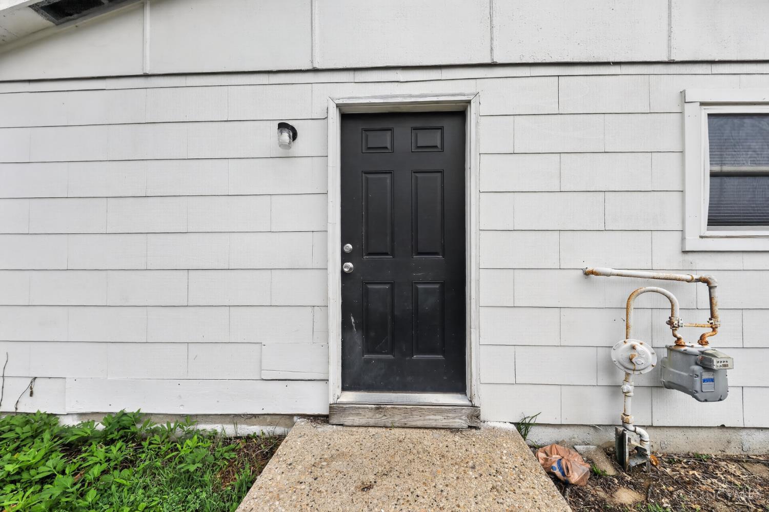 9570 Pippin Road Property Photo 7