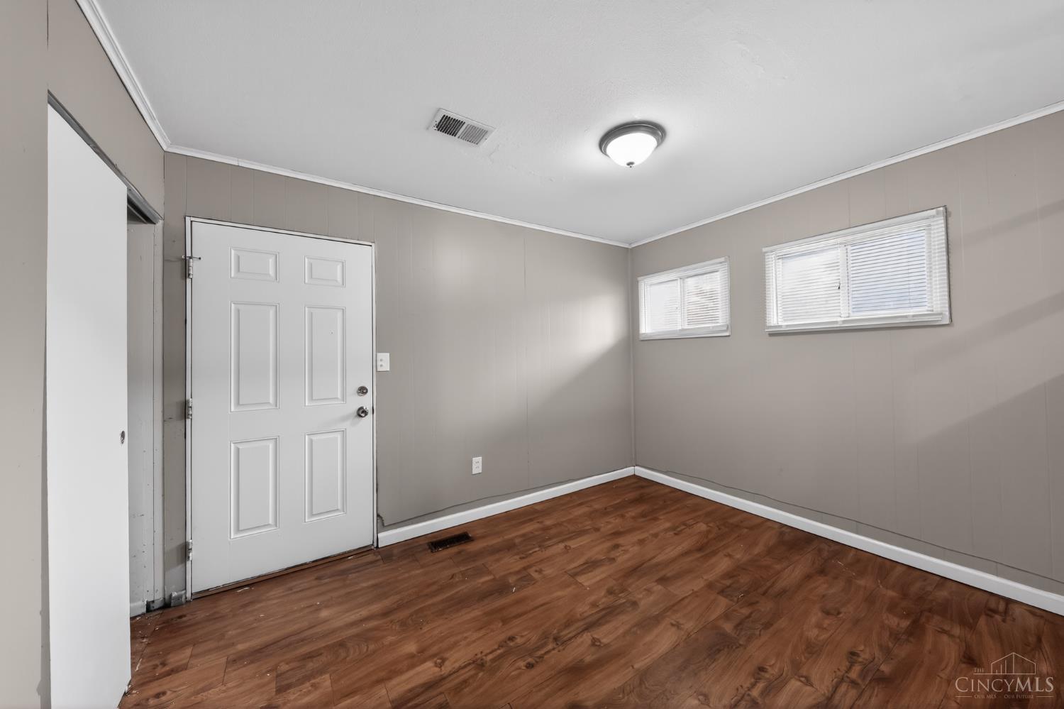 9570 Pippin Road Property Photo 8