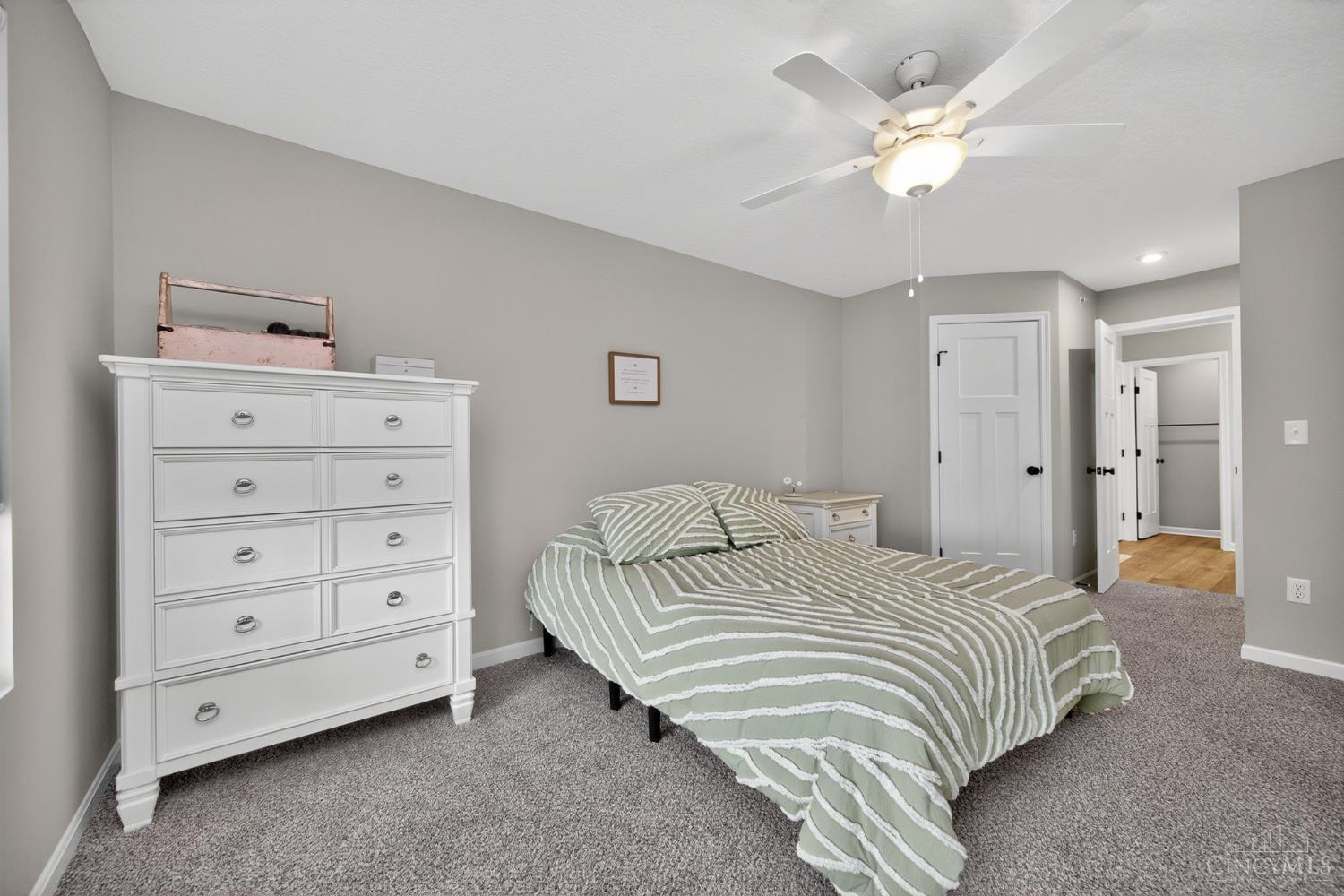 405 Bethpage Way Property Photo 26
