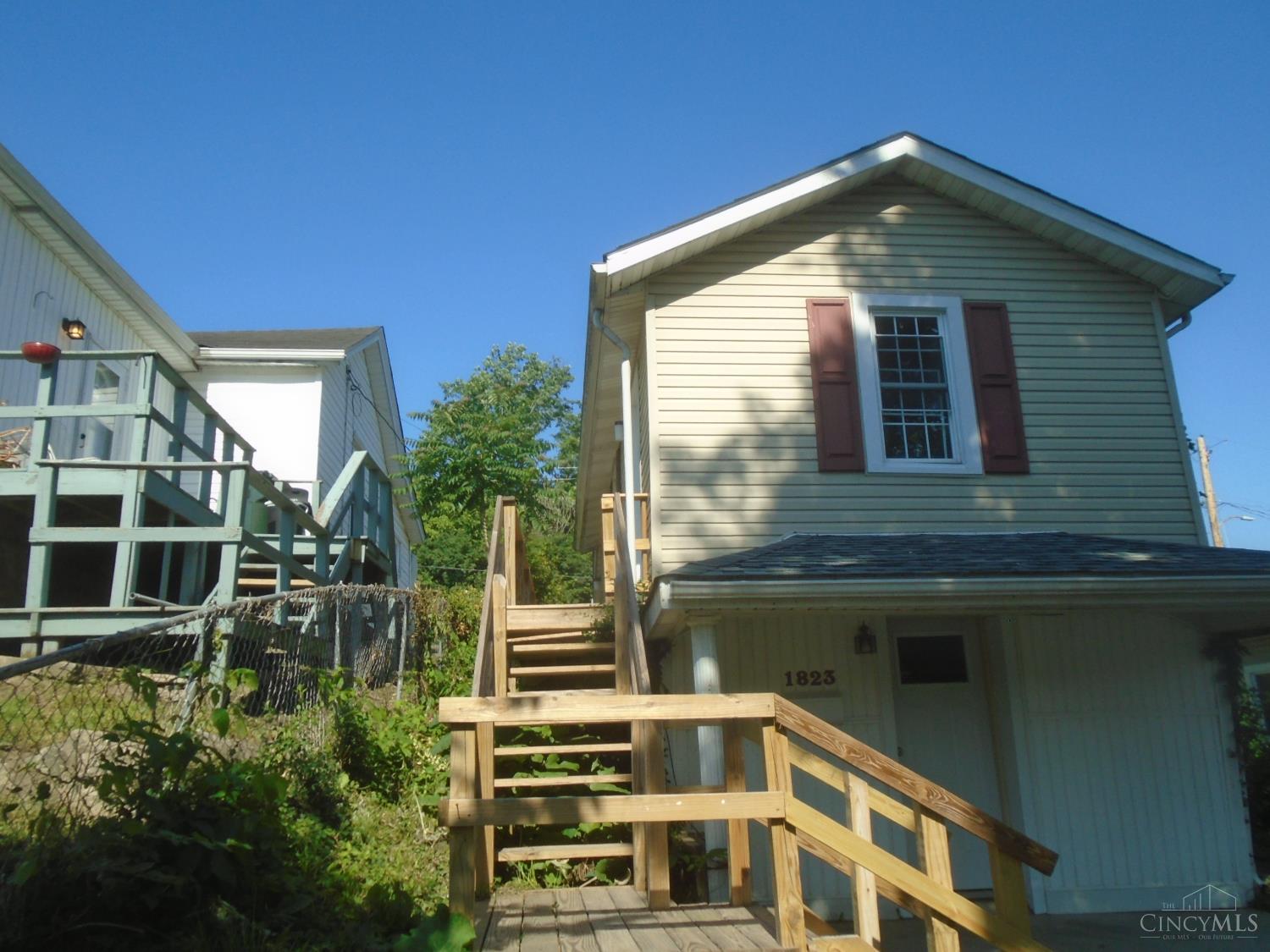 1823 Parrish Avenue Property Photo 2
