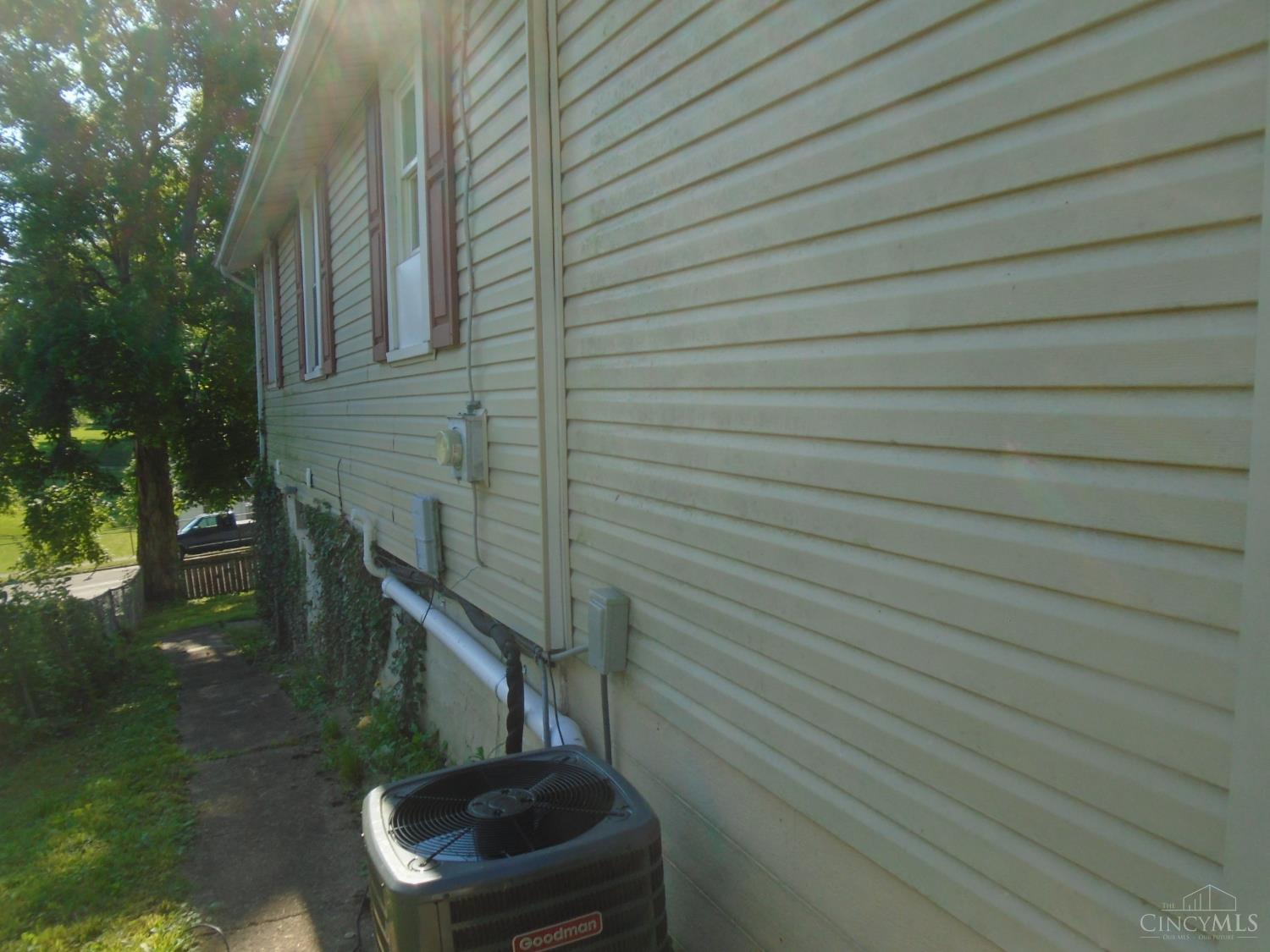 1823 Parrish Avenue Property Photo 5