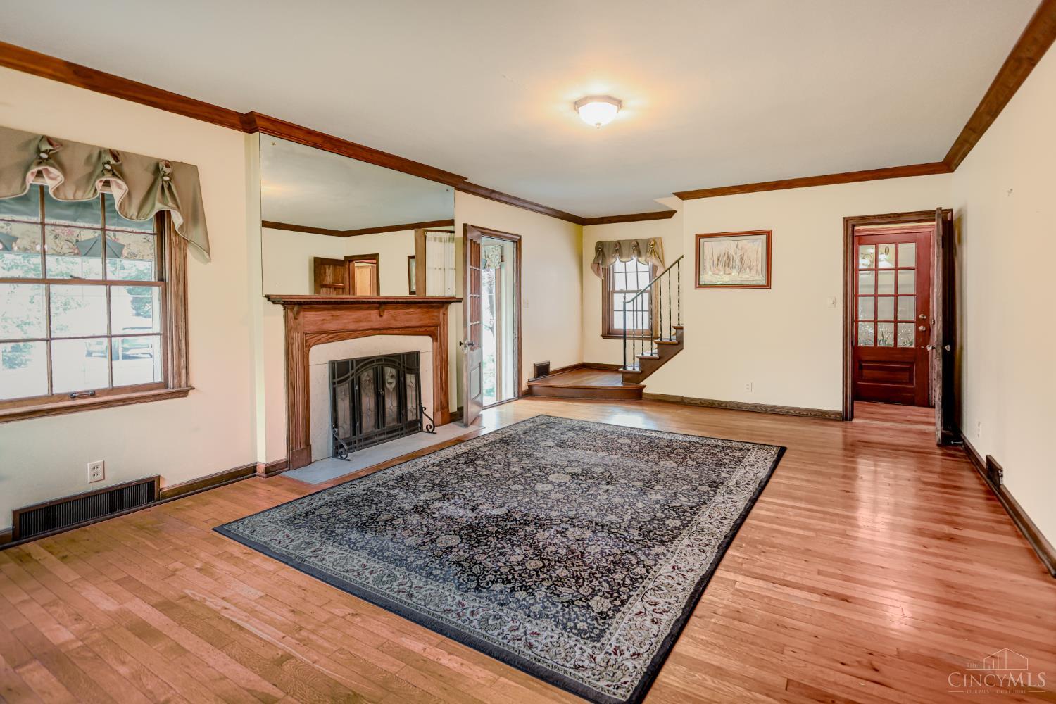 811 Lawn Avenue Property Photo 6