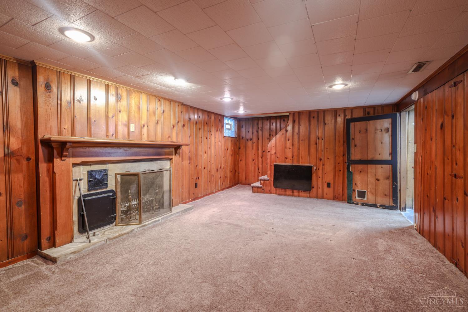 811 Lawn Avenue Property Photo 27