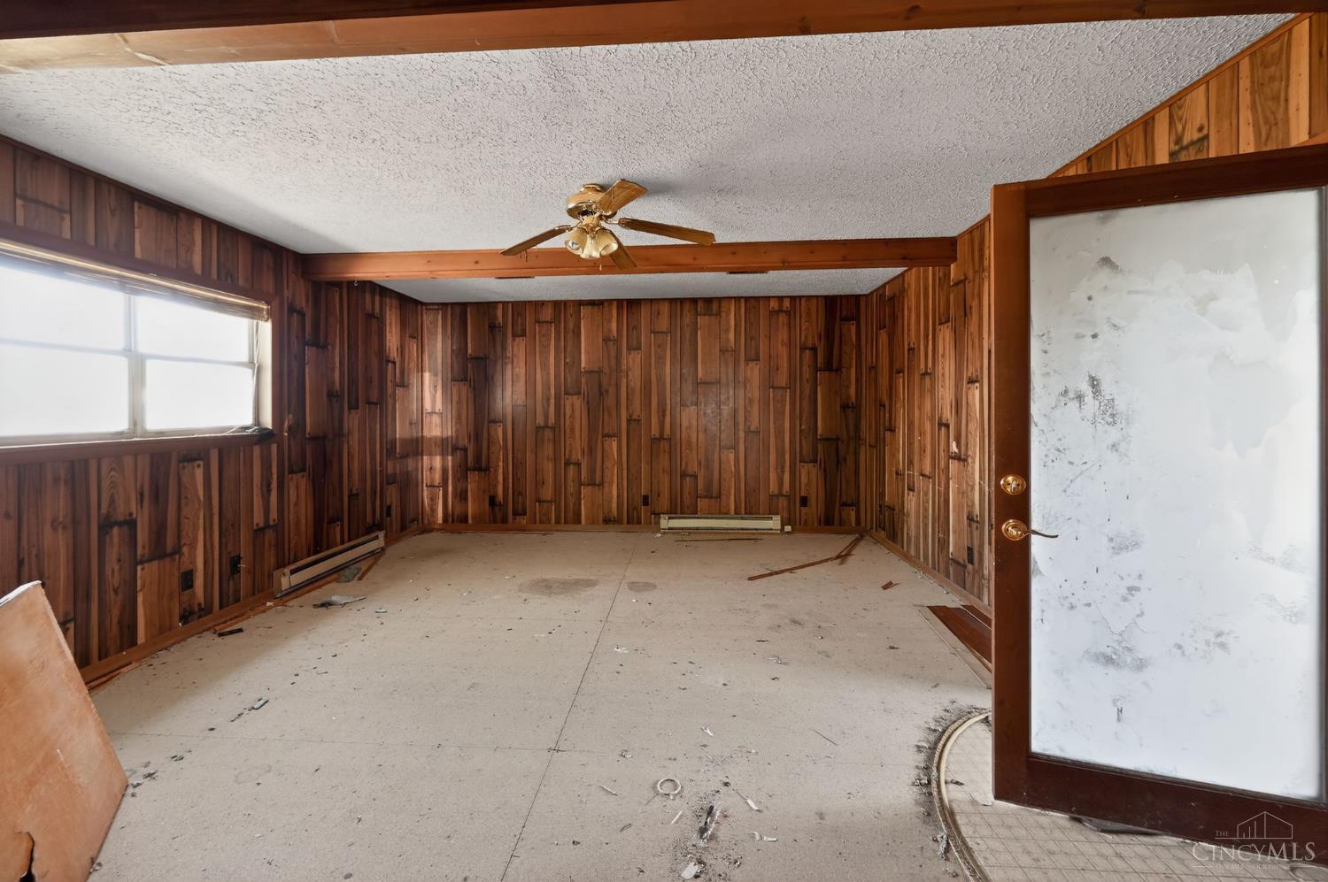 1752 Waldo Drive Property Photo 5