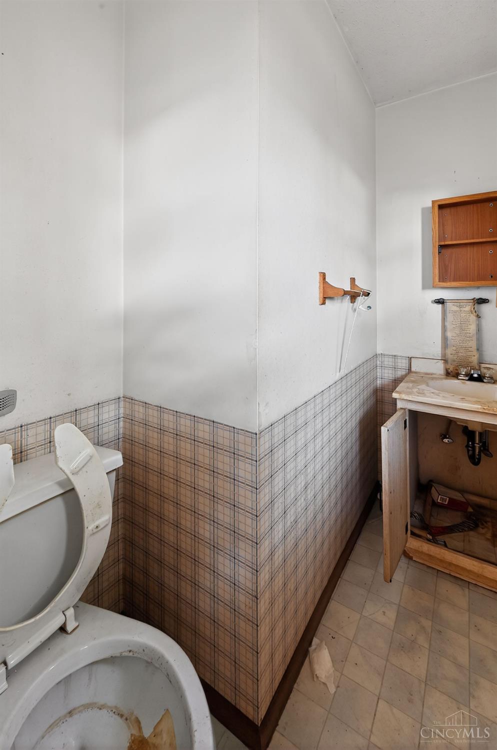 1752 Waldo Drive Property Photo 26