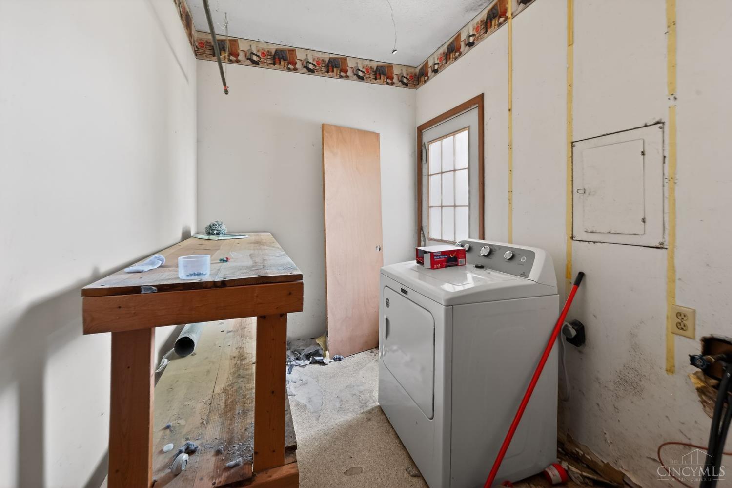 1752 Waldo Drive Property Photo 28