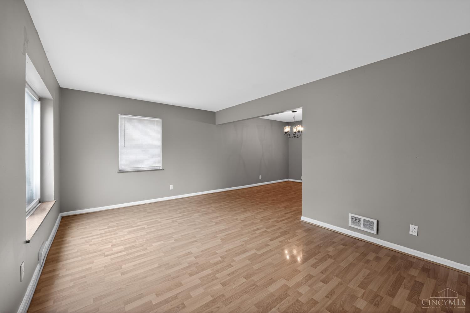 8668 Daly Road Property Photo 11