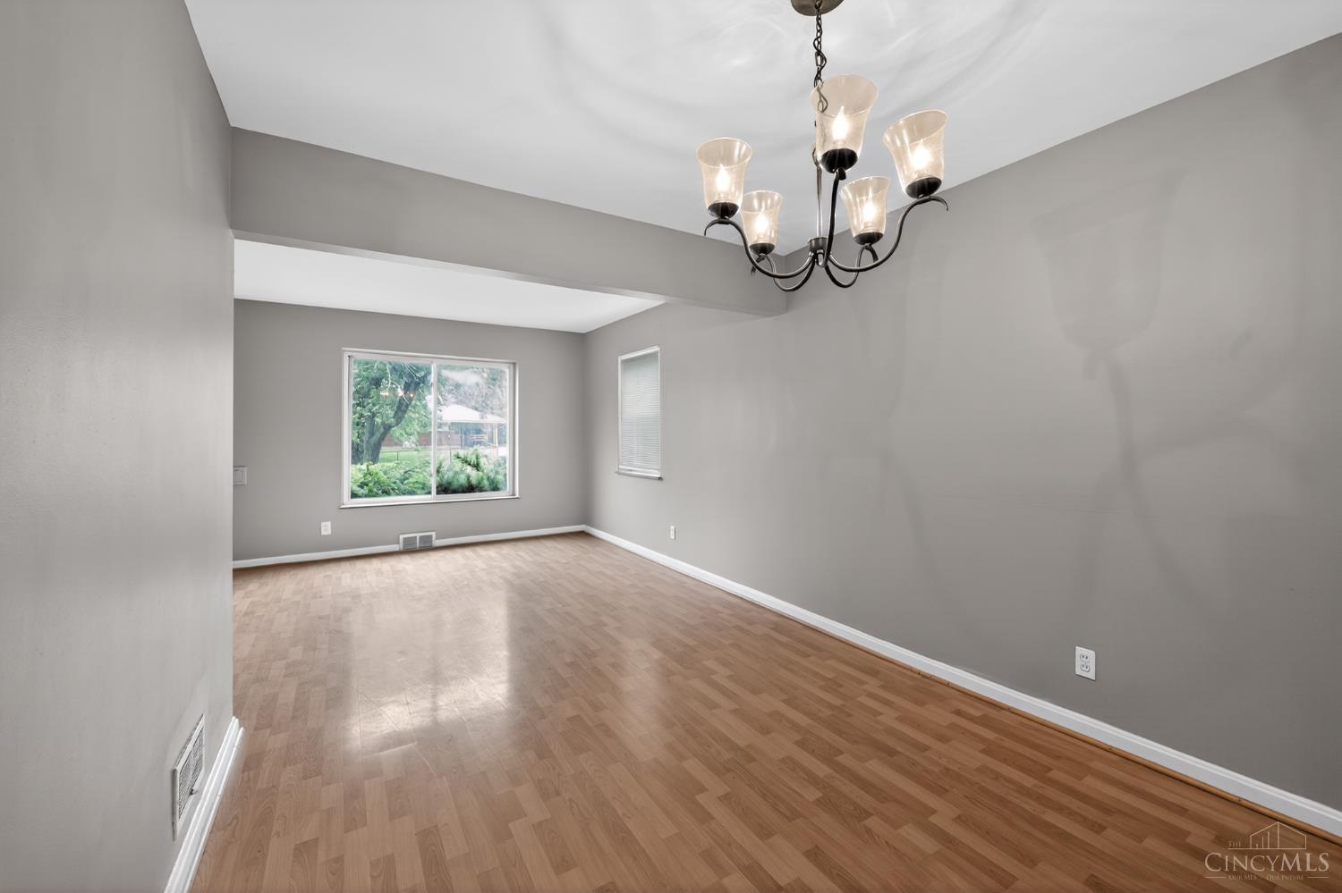 8668 Daly Road Property Photo 13