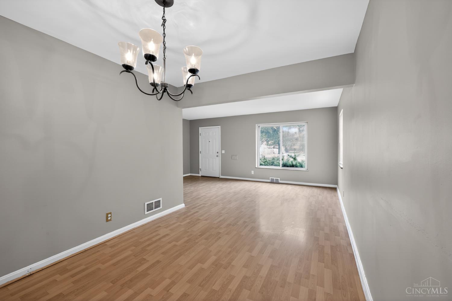 8668 Daly Road Property Photo 14