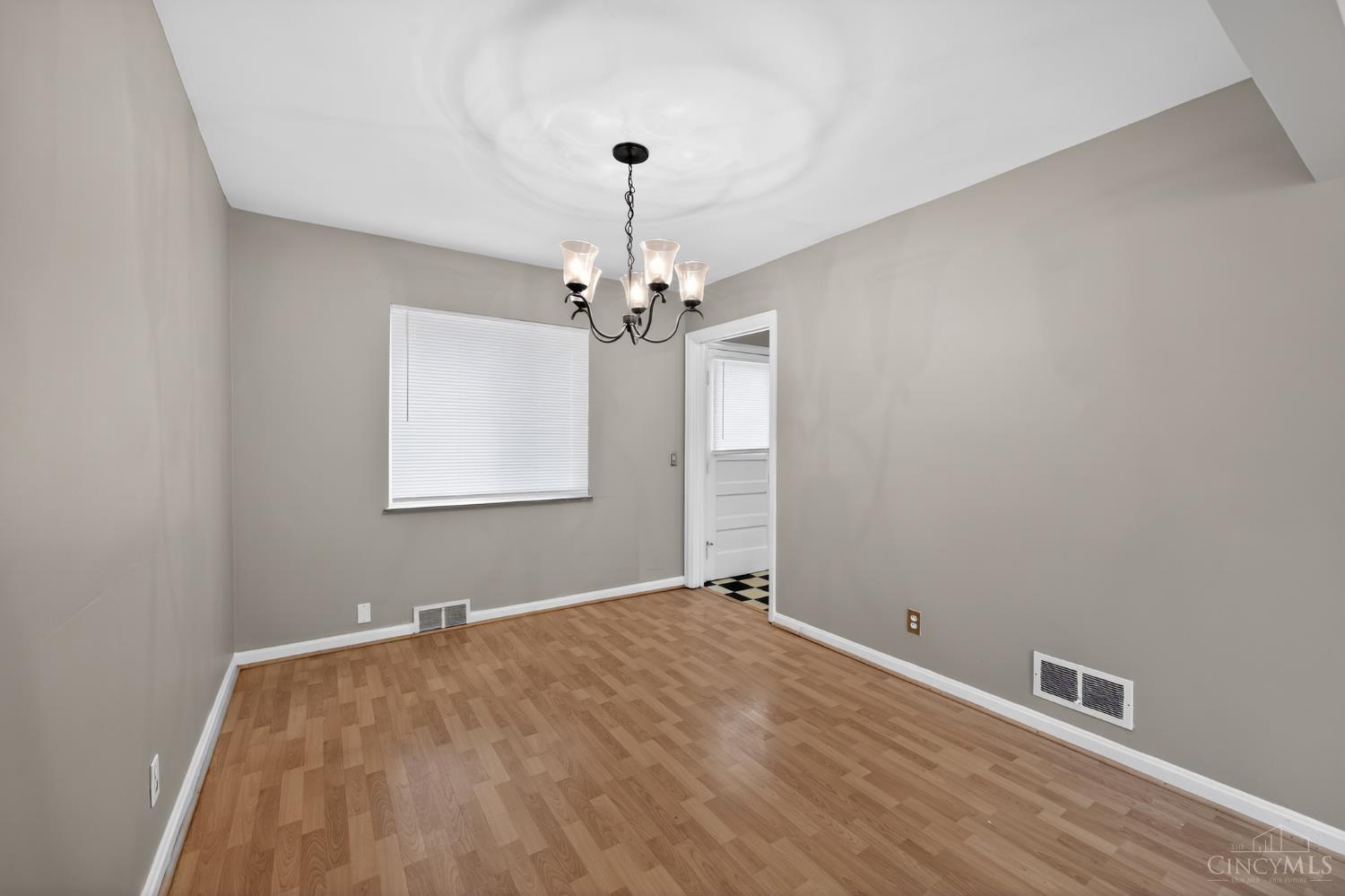 8668 Daly Road Property Photo 21