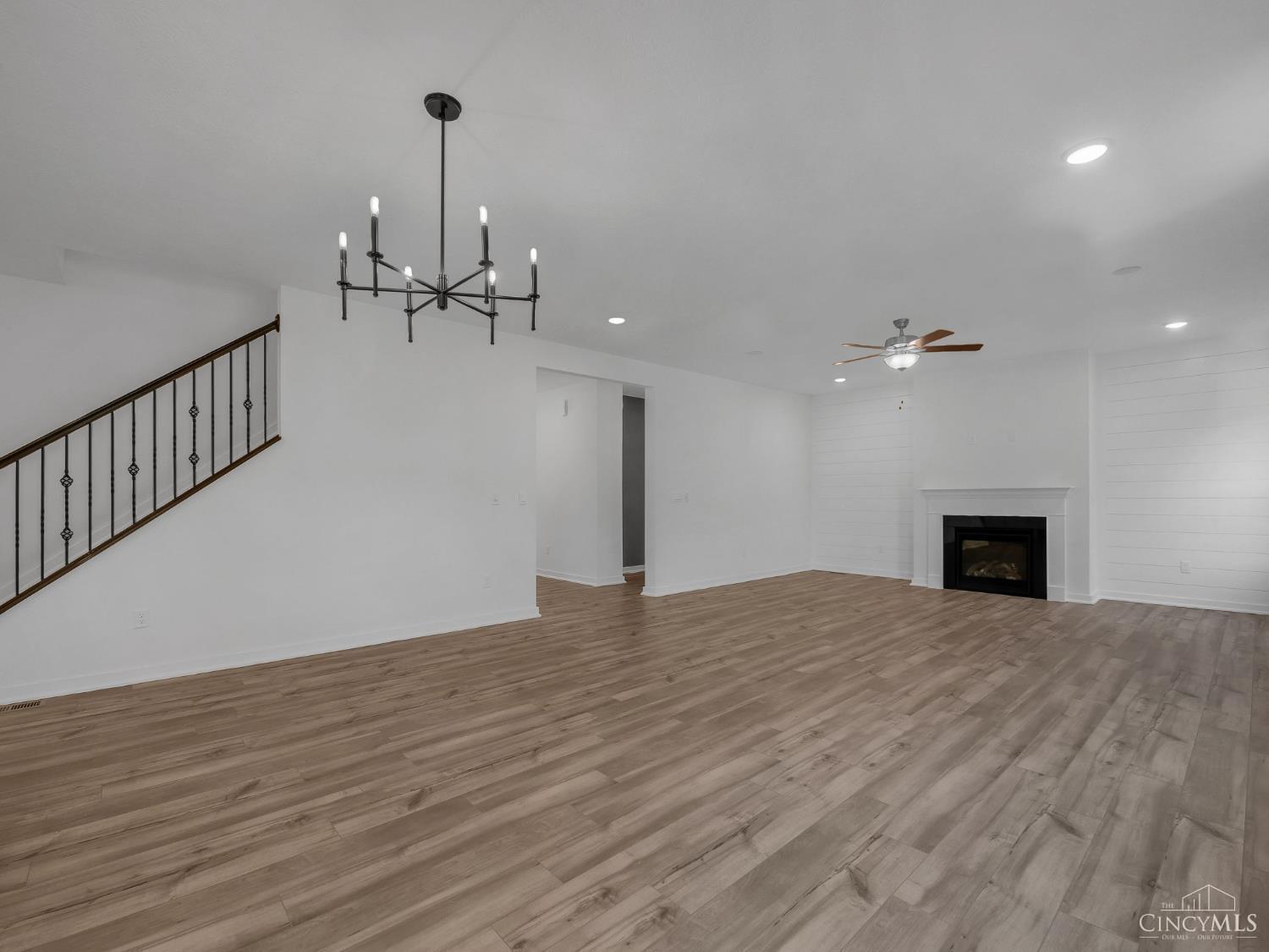 8705 Quietwood Lane Property Photo 11