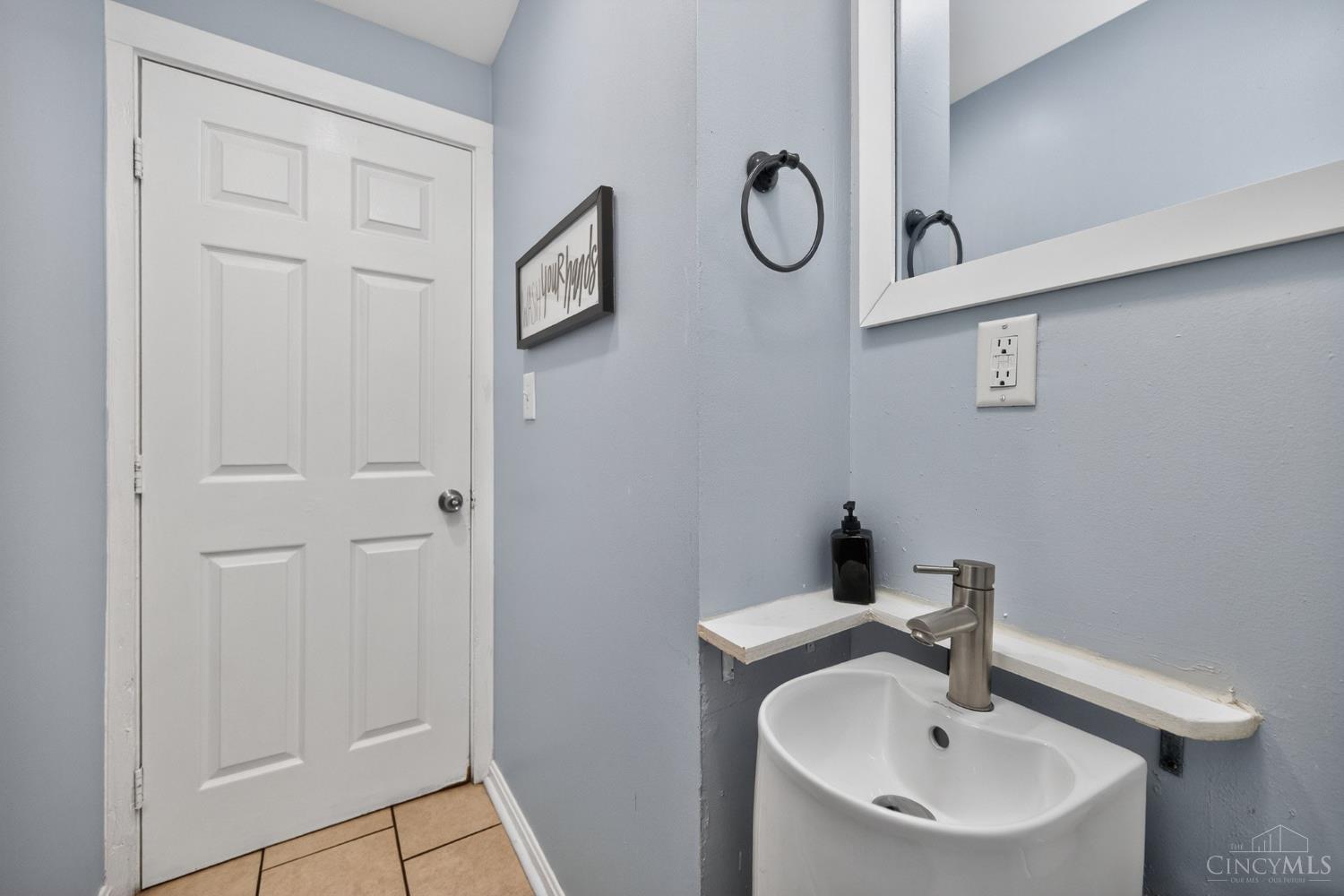 819 Summit Avenue Property Photo 7
