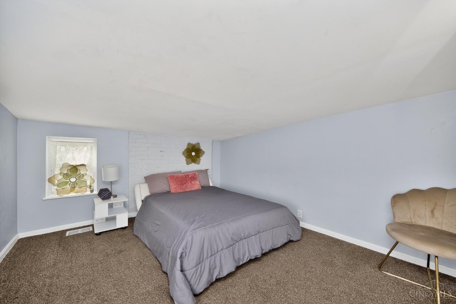 819 Summit Avenue Property Photo 16