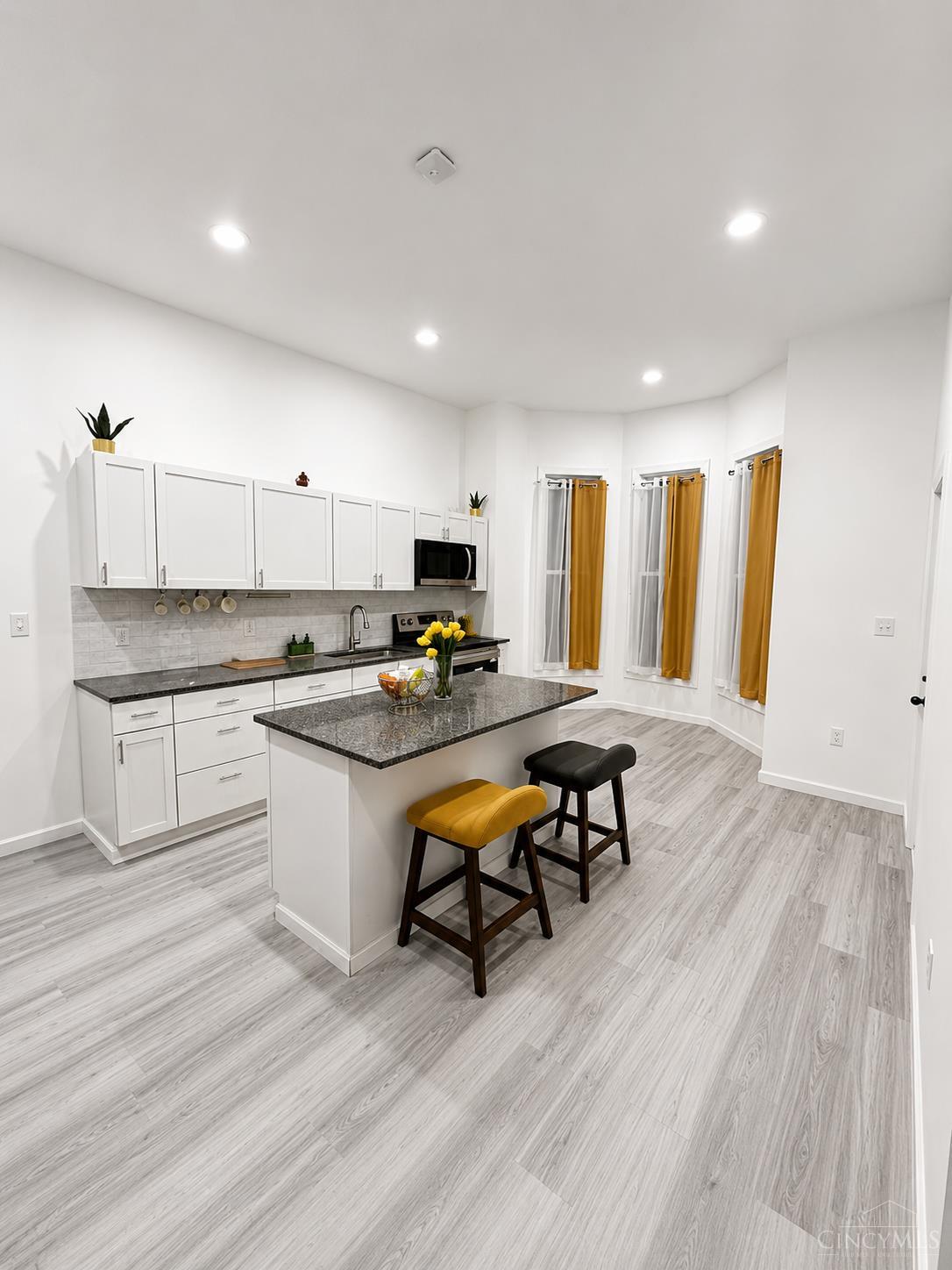 518 Forest Avenue Property Photo 3
