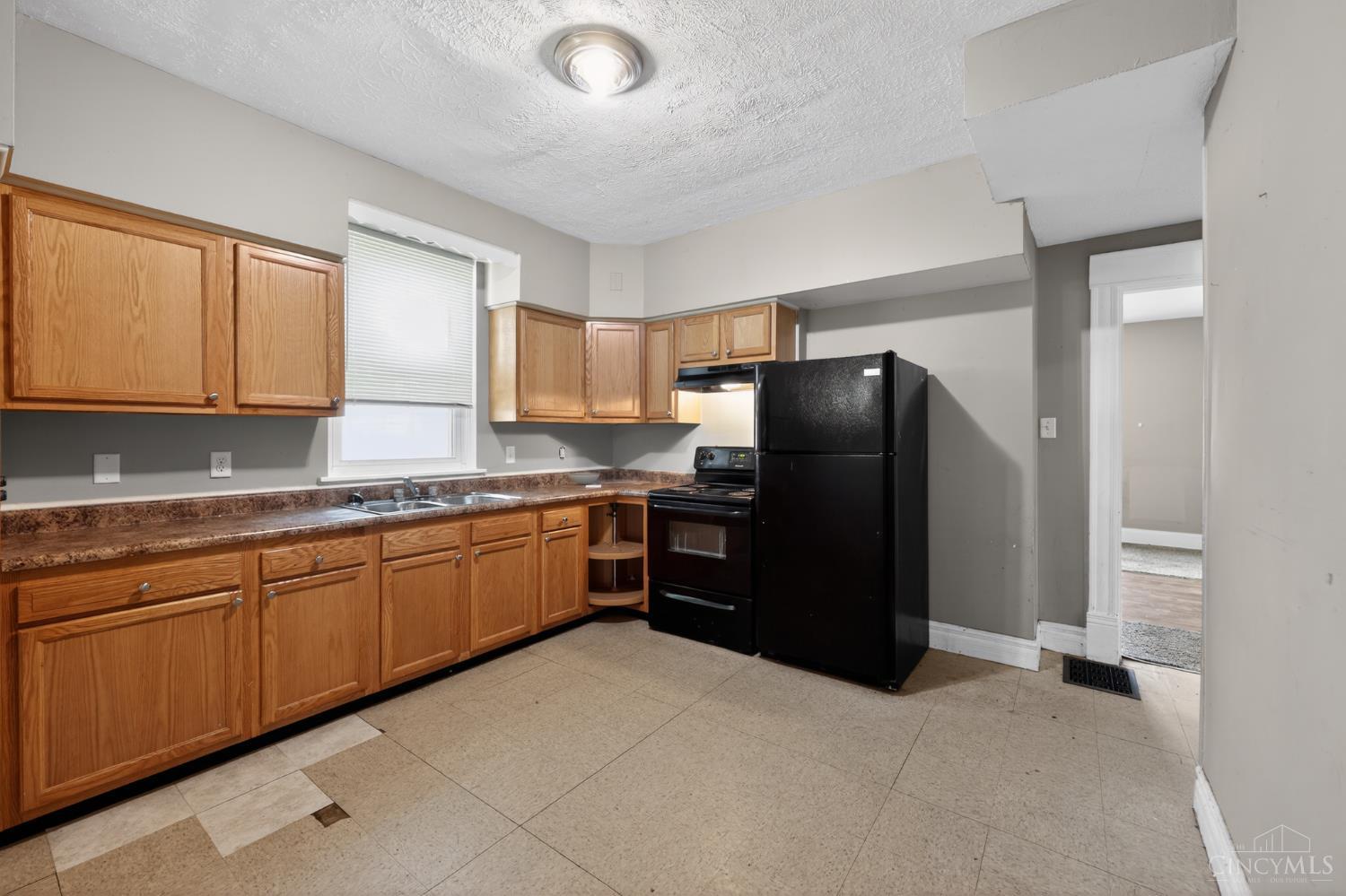 3845 Olivette Avenue Property Photo 5