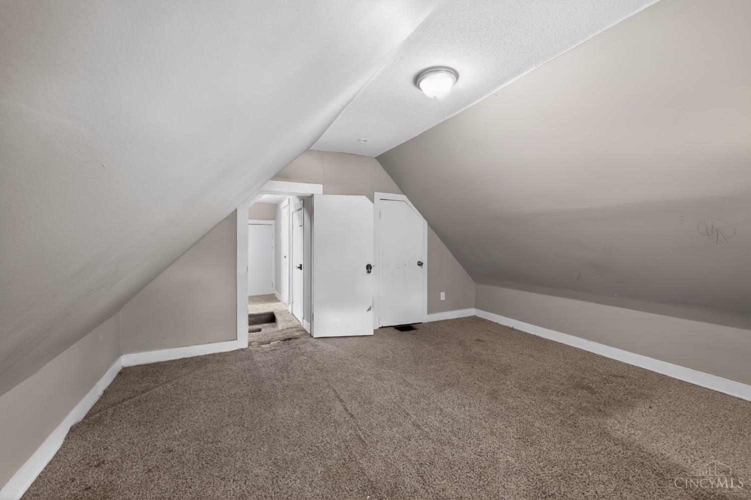 3845 Olivette Avenue Property Photo 9