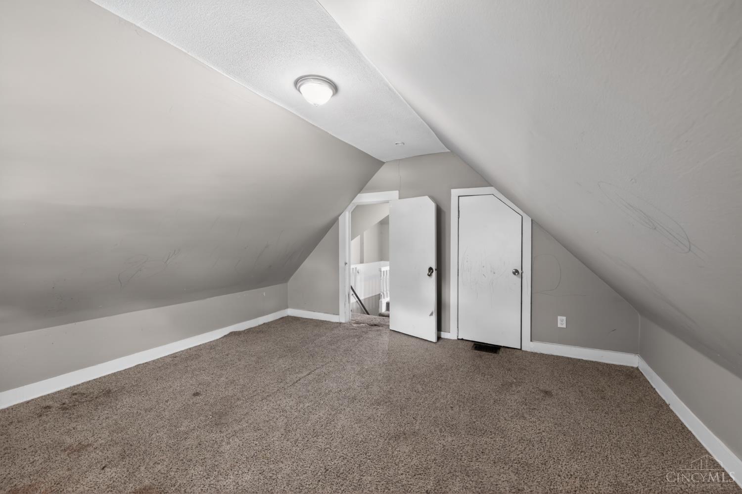 3845 Olivette Avenue Property Photo 10