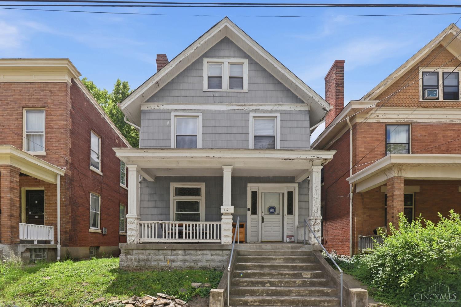 219 Atkinson Street Property Photo 1