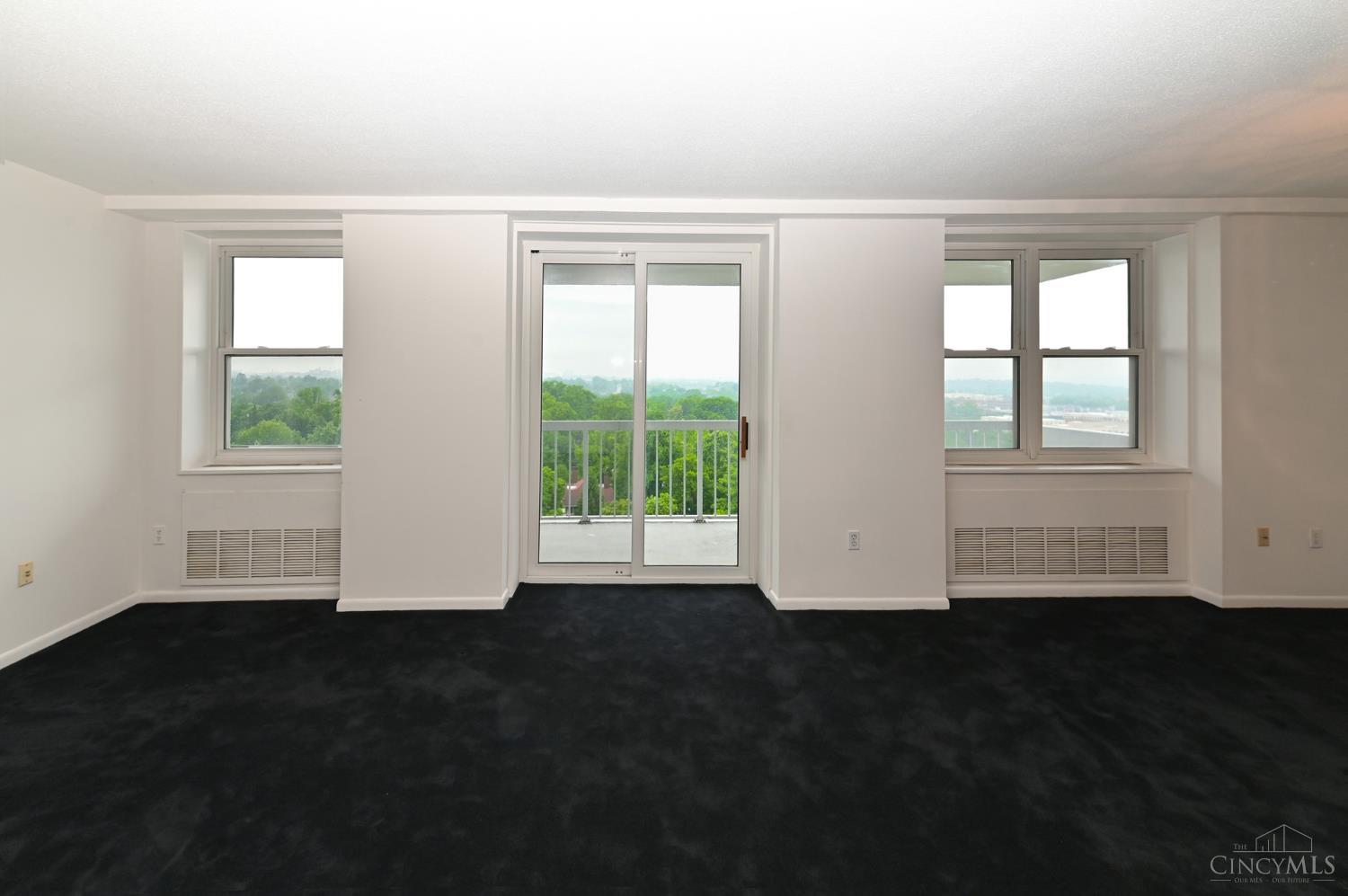 2444 Madison Road Property Photo 6