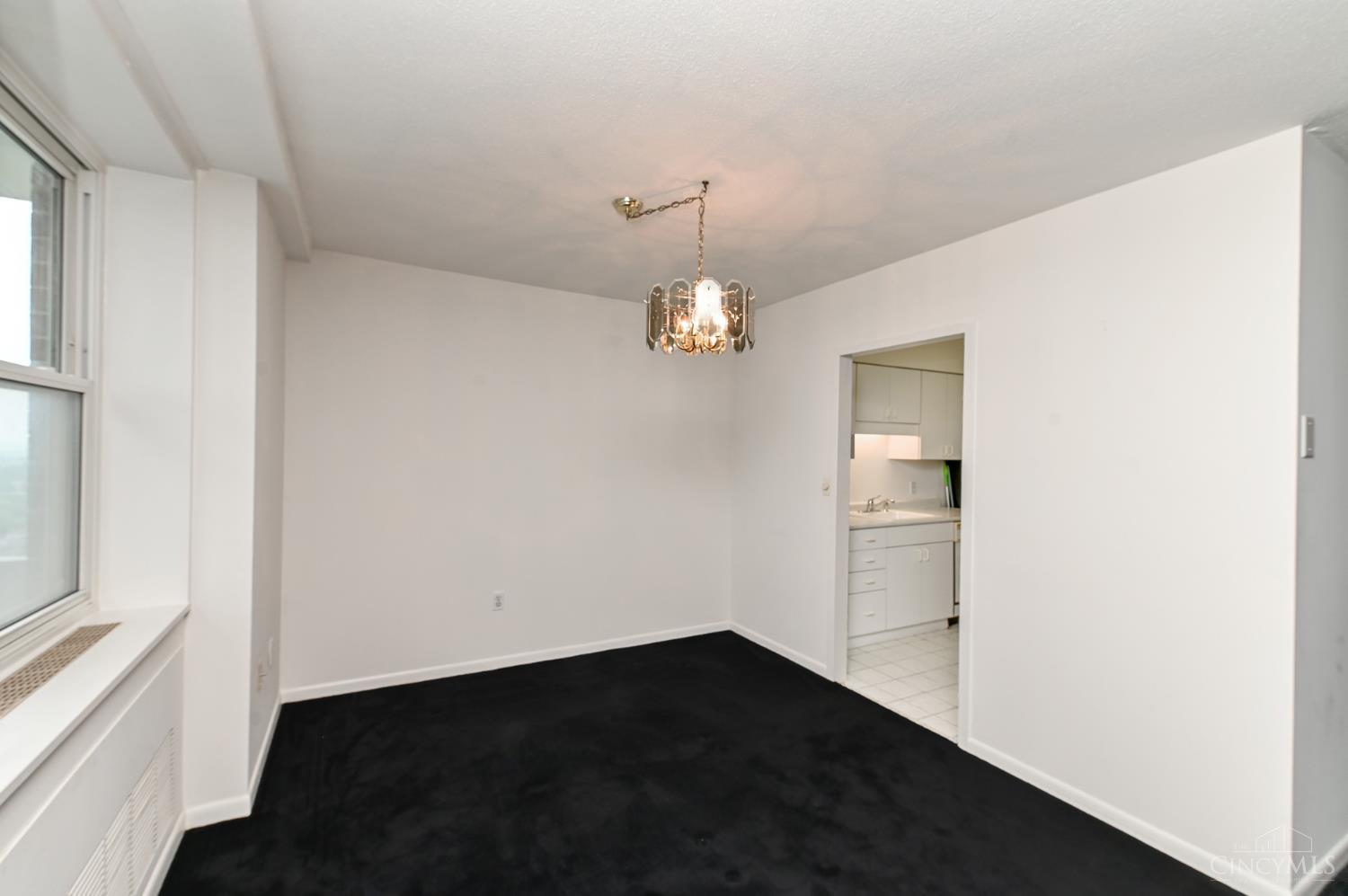 2444 Madison Road Property Photo 15