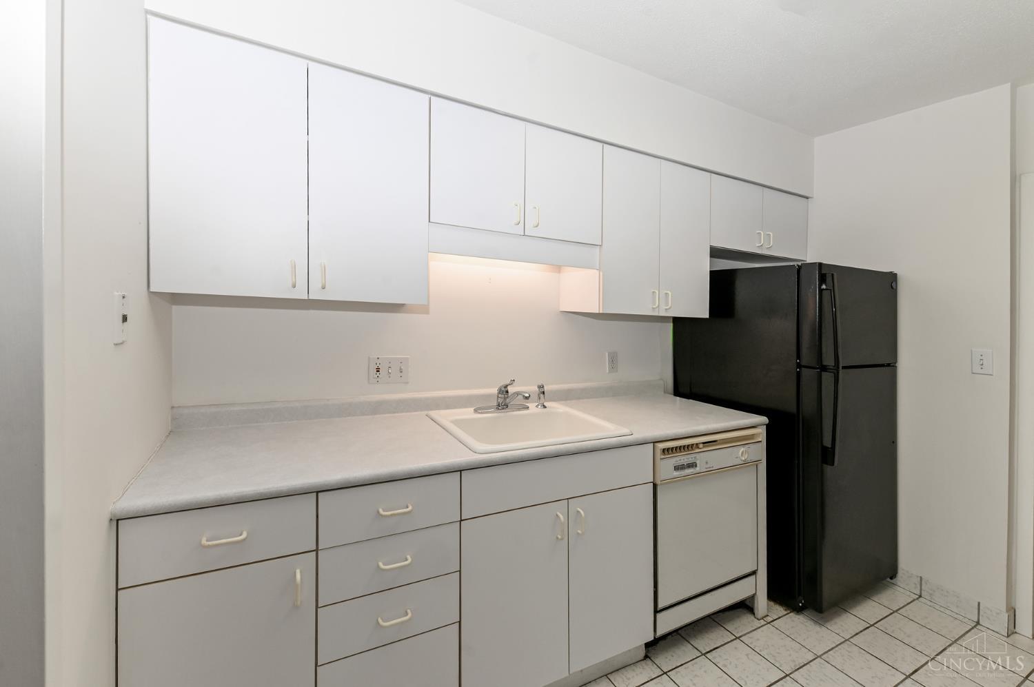 2444 Madison Road Property Photo 18