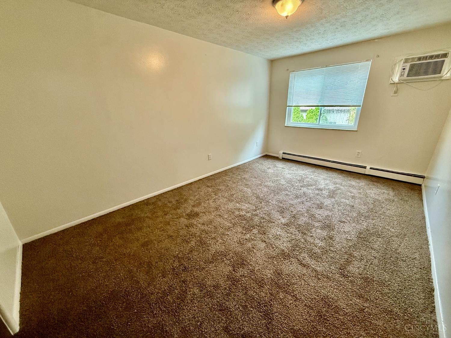 3527 Werk Road Property Photo 8