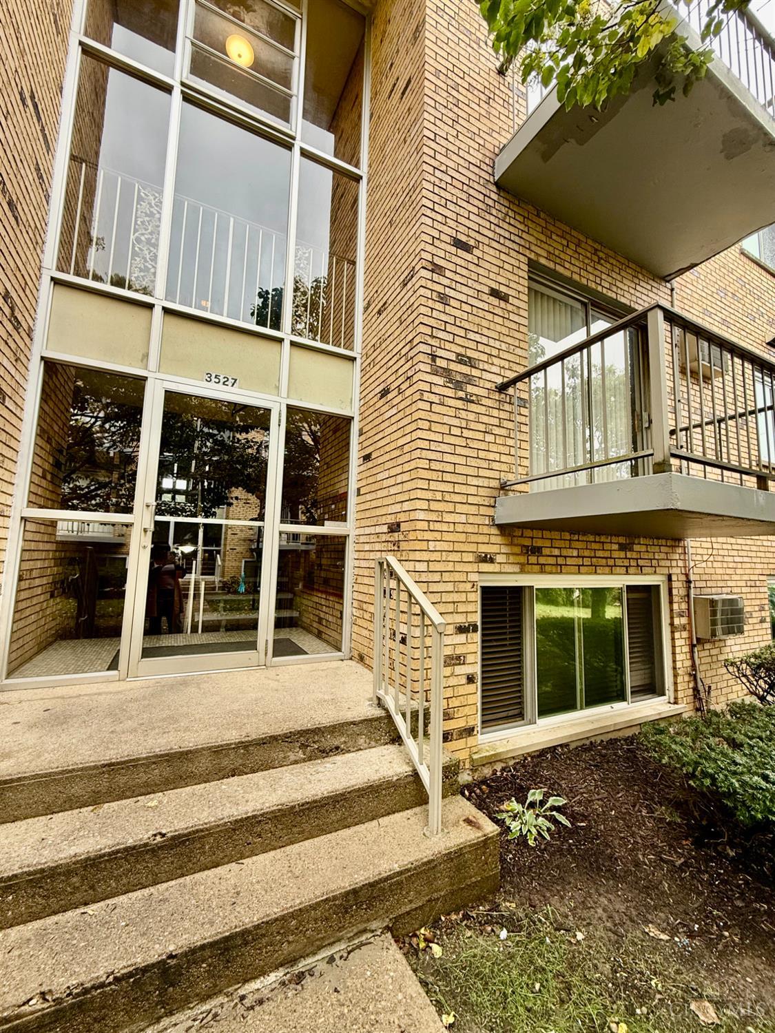 3527 Werk Road Property Photo 11