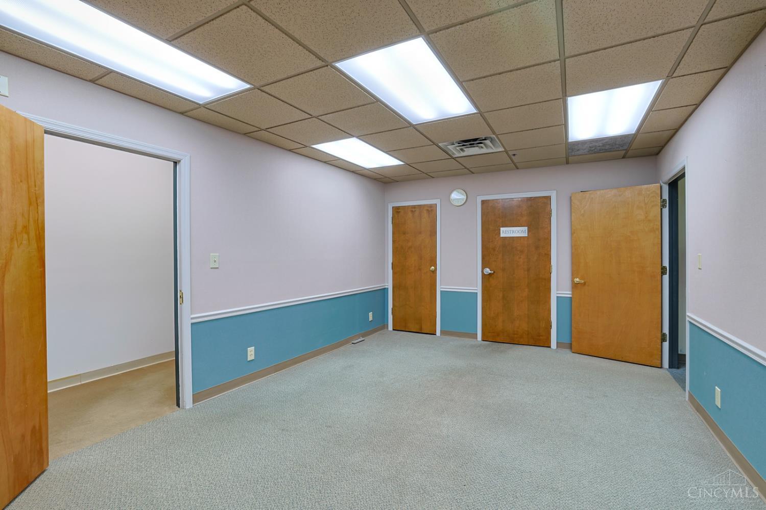 2108 Central Parkway Property Photo 14