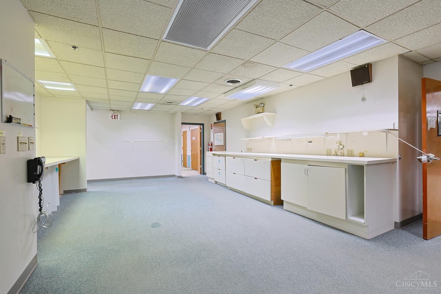 2108 Central Parkway Property Photo 18