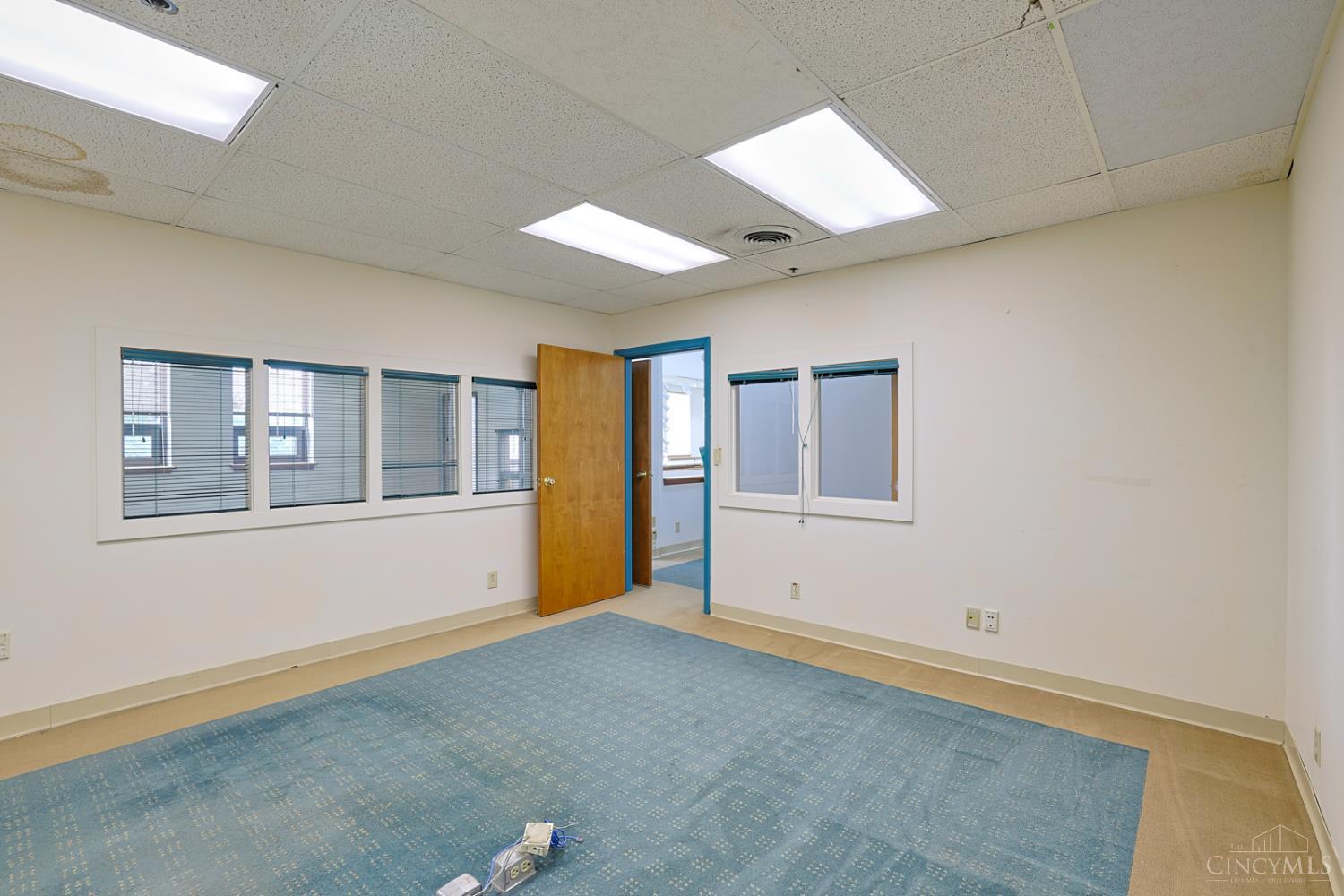 2108 Central Parkway Property Photo 47